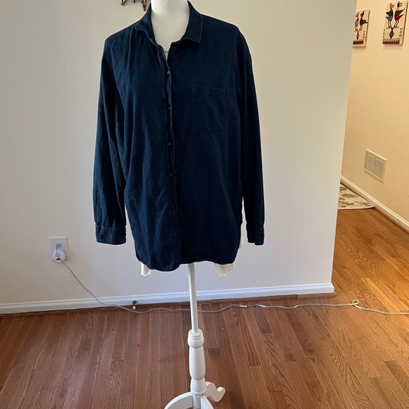 Men’s Old Navy The Classic Shirt Denim Button-Down XXL fits like XL - Picture 6 of 7